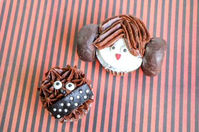 Easy Star Wars Leia & Chewbacca Cupcakes