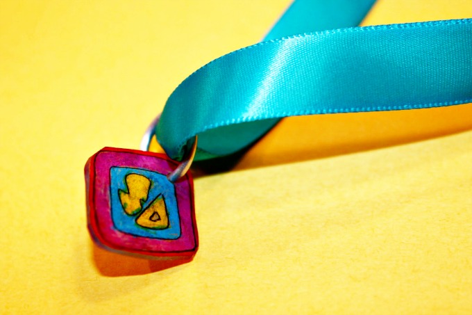 Easy Scooby Doo Dog Collar Craft